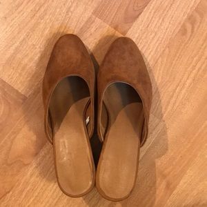 Universal Thread suede mules Sz. 9 1/2